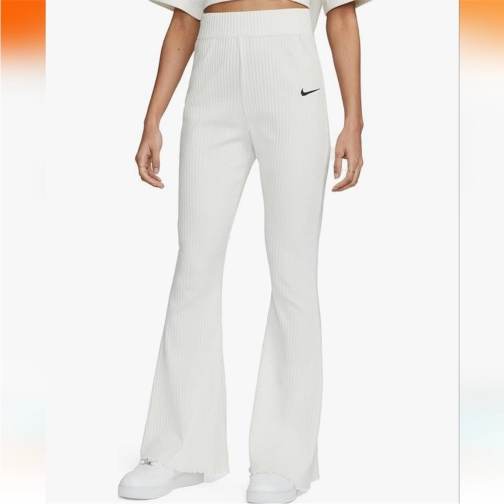 42. NWT Size XL Nike Sportswear High-Waisted Ribbed Jersey Flared Pants